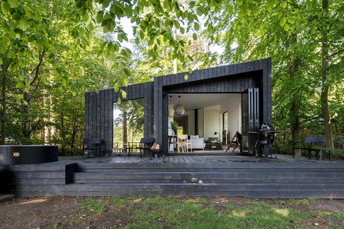 Fritton Lake Retreats Bagian luar foto